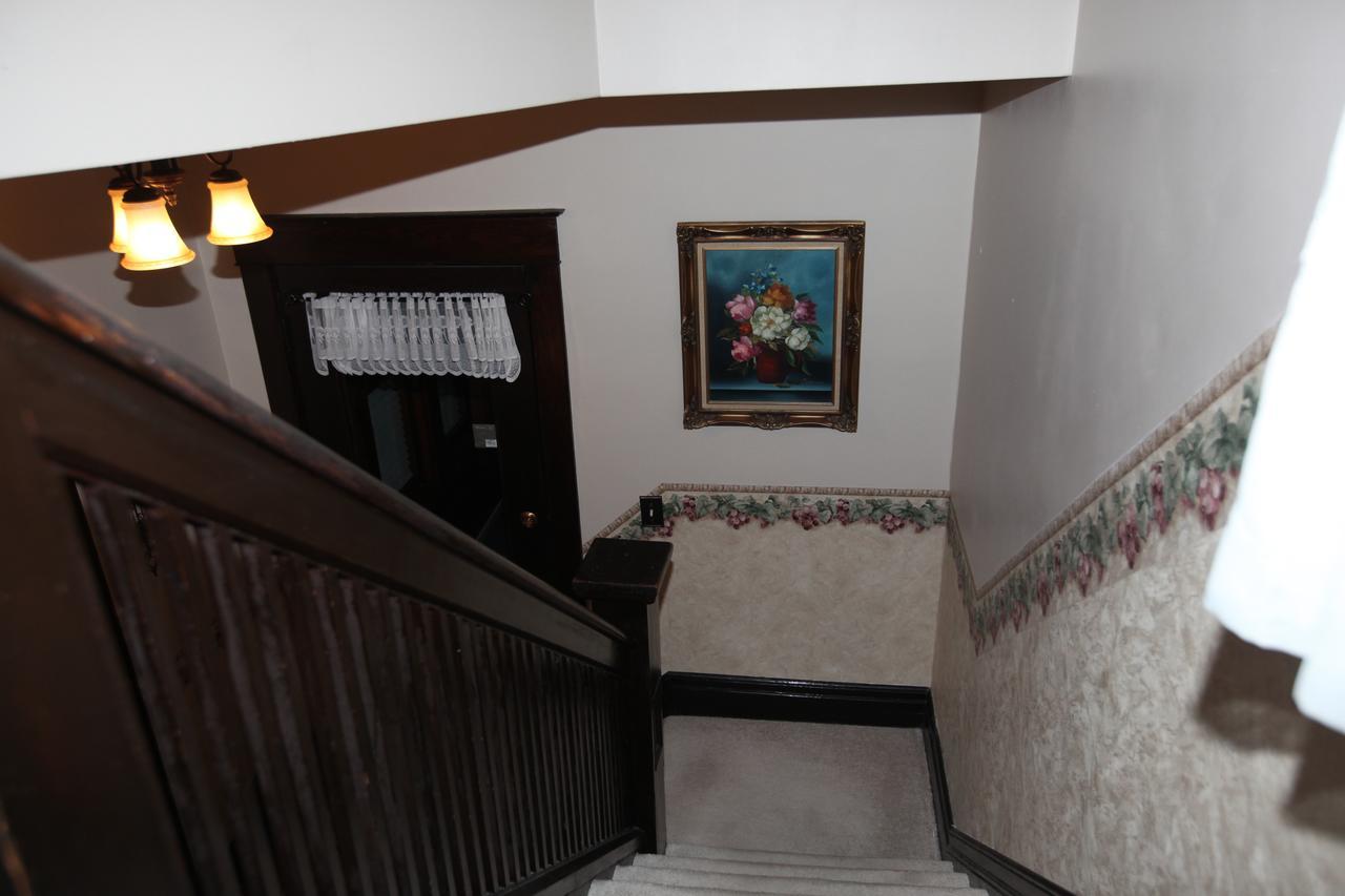 Ambiance By The Falls Bed & Breakfast